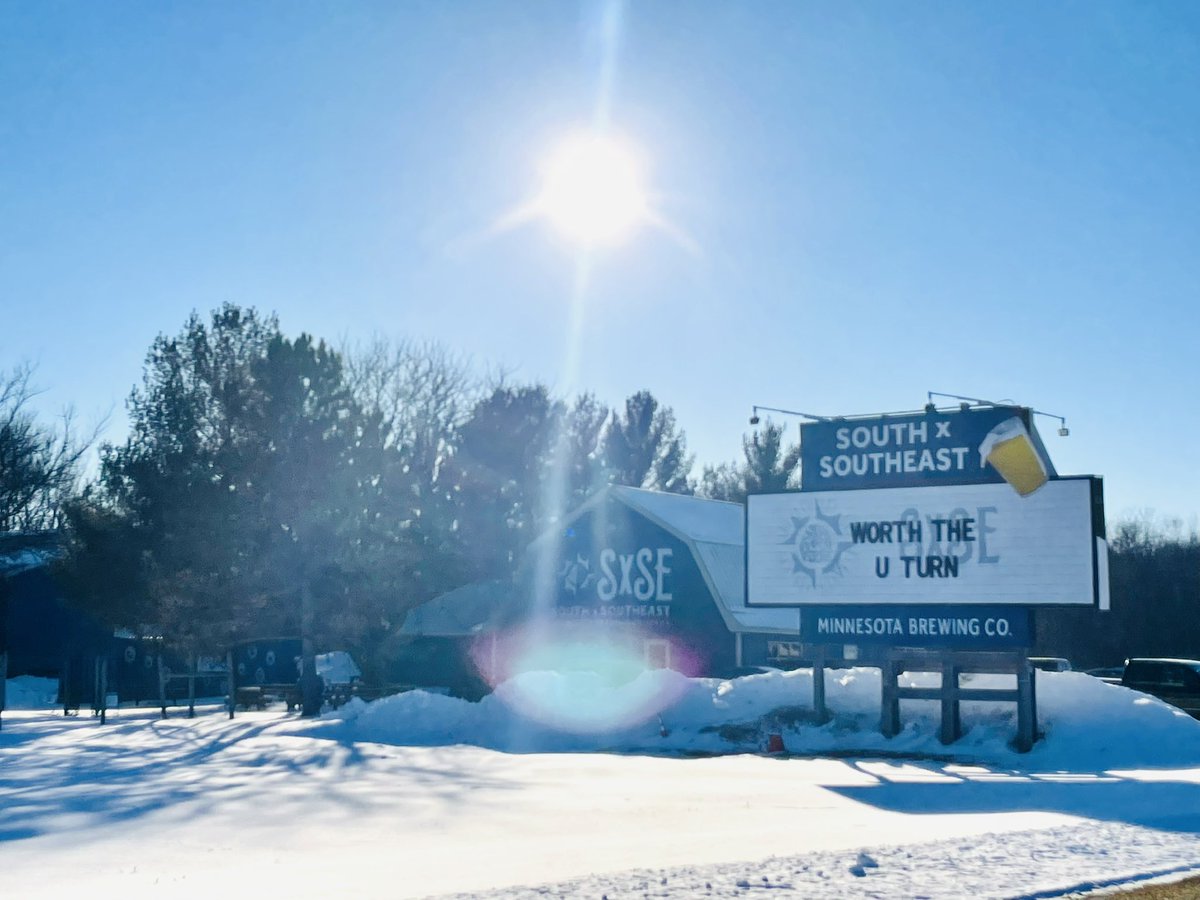 TrstTheJrny24's tweet photo. Reward after braving the crowds - great lil stop in pine island #CraftBeer #southernmn #minnesota https://t.co/LSyWgtQwZ1