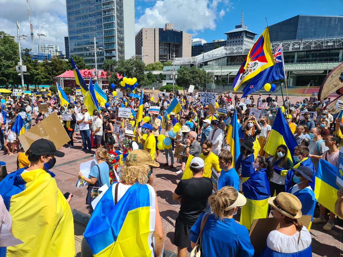 Aucklanders, New Zealanders, Ukrainians, Russians and others say no to war #UkraineInvasion