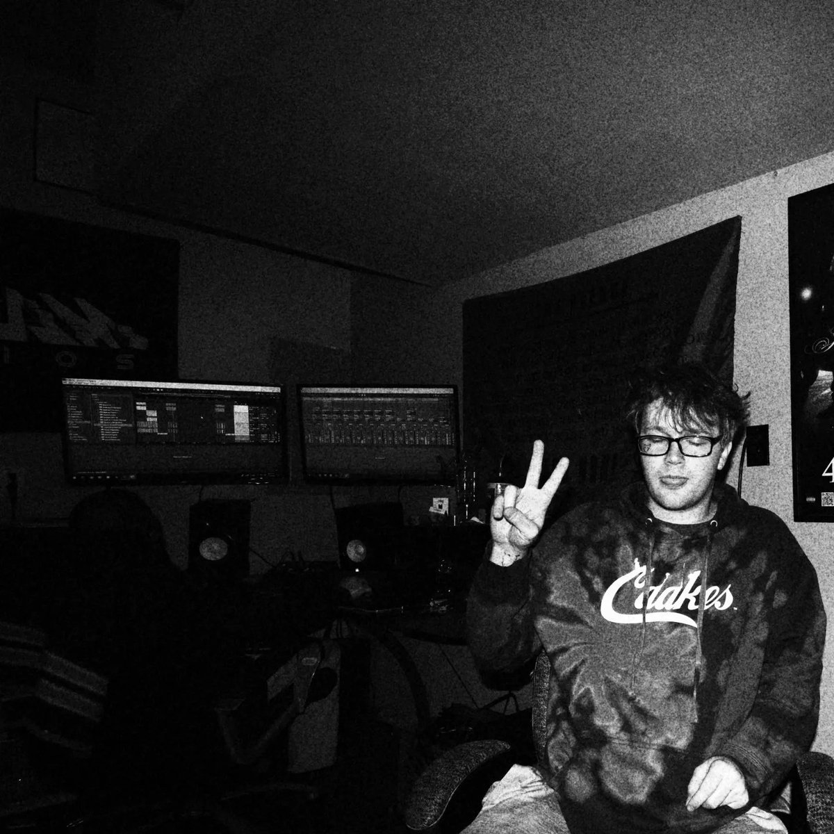 MyTeamStudio's tweet photo. 2/25 ~ studio session ~ @krypticofficial https://t.co/gIeqM077Xx