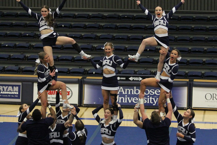 Fighting Bees Athletics tweet media