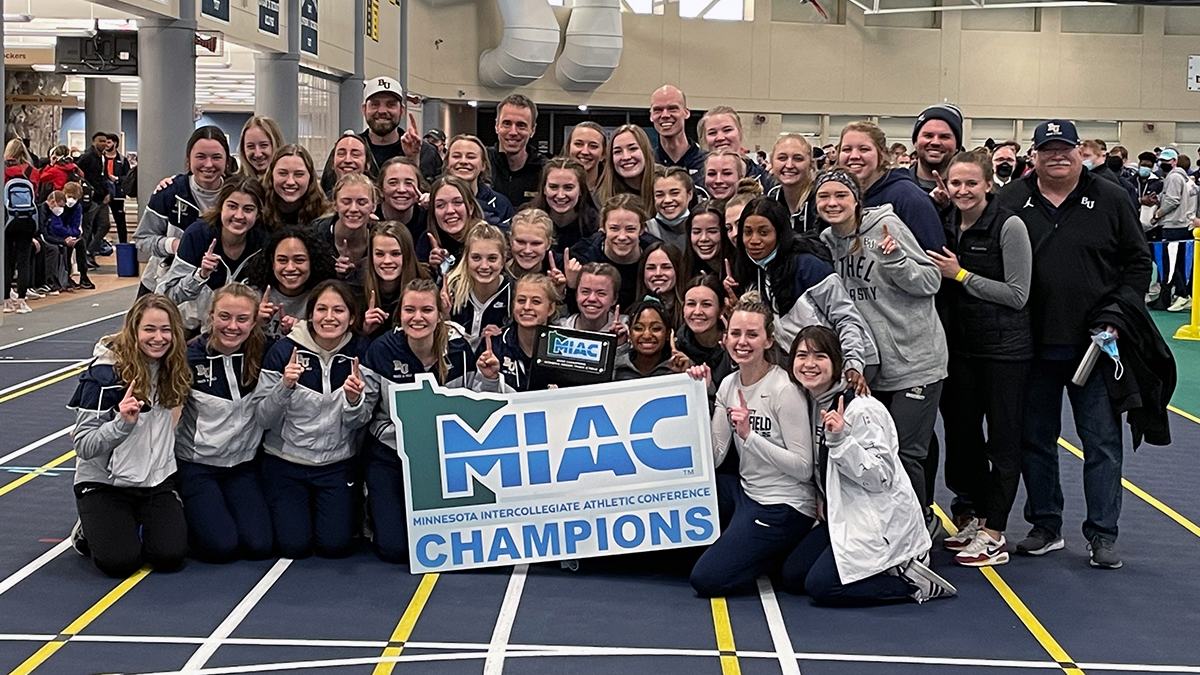 MIACathletics's tweet photo. Royals claim first-ever #MIAC Women's Indoor Track &amp; Field championship #d3tf https://t.co/7r97thDzku https://t.co/X0kLAl2K9T