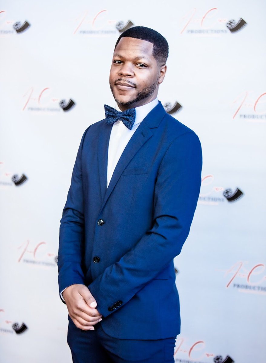 ariecanproduct1's tweet photo. Last Saturday 2/19/22 was one of the best days of my life. The sold out premiere of #secrets and #deardiary was phenomenal. The energy, support and love was overwhelming ❤️🌟👏🏾🙌🏾. It’s only UP FROM HERE! @leonardmartin01 @ariecanproduct2 https://t.co/1ffjfimG1i