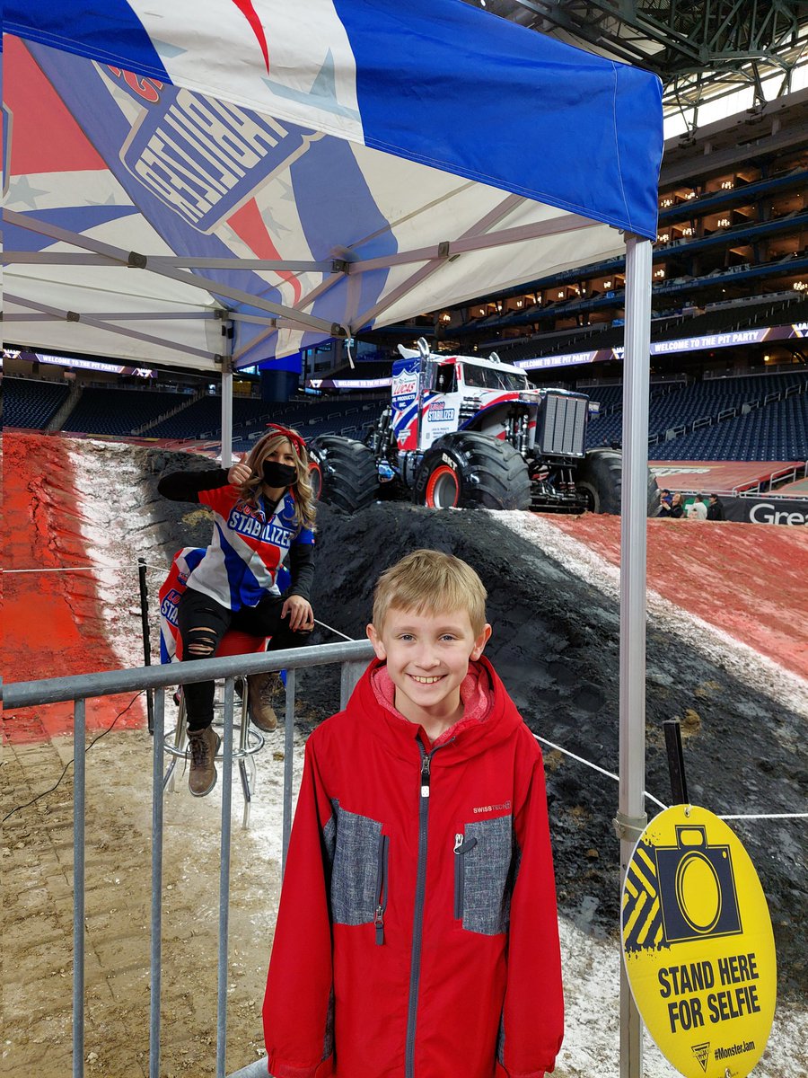 dmcnees73's tweet photo. #MonsterJam 
#LucasStabilizer https://t.co/vISKVxC4lk