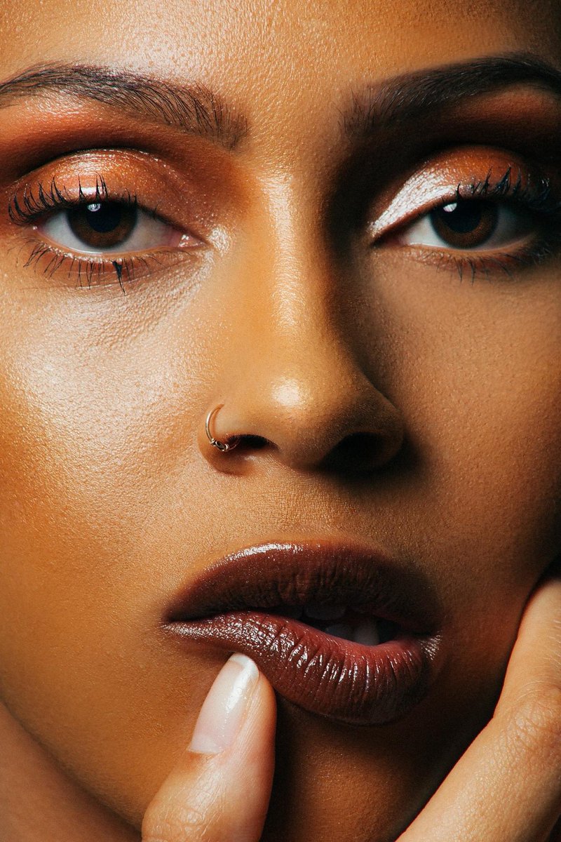 AlashaePhoto's tweet image. Hi 👋🏾 my name is Aquina La’Shae I am a beauty photographer &amp;amp; makeup artist you can check out more of my work on IG: @alashaephotography