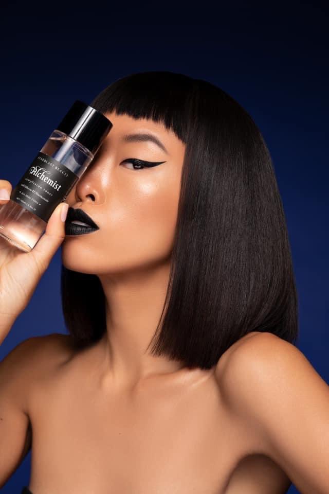 AlashaePhoto's tweet image. Hi 👋🏾 my name is Aquina La’Shae I am a beauty photographer &amp;amp; makeup artist you can check out more of my work on IG: @alashaephotography