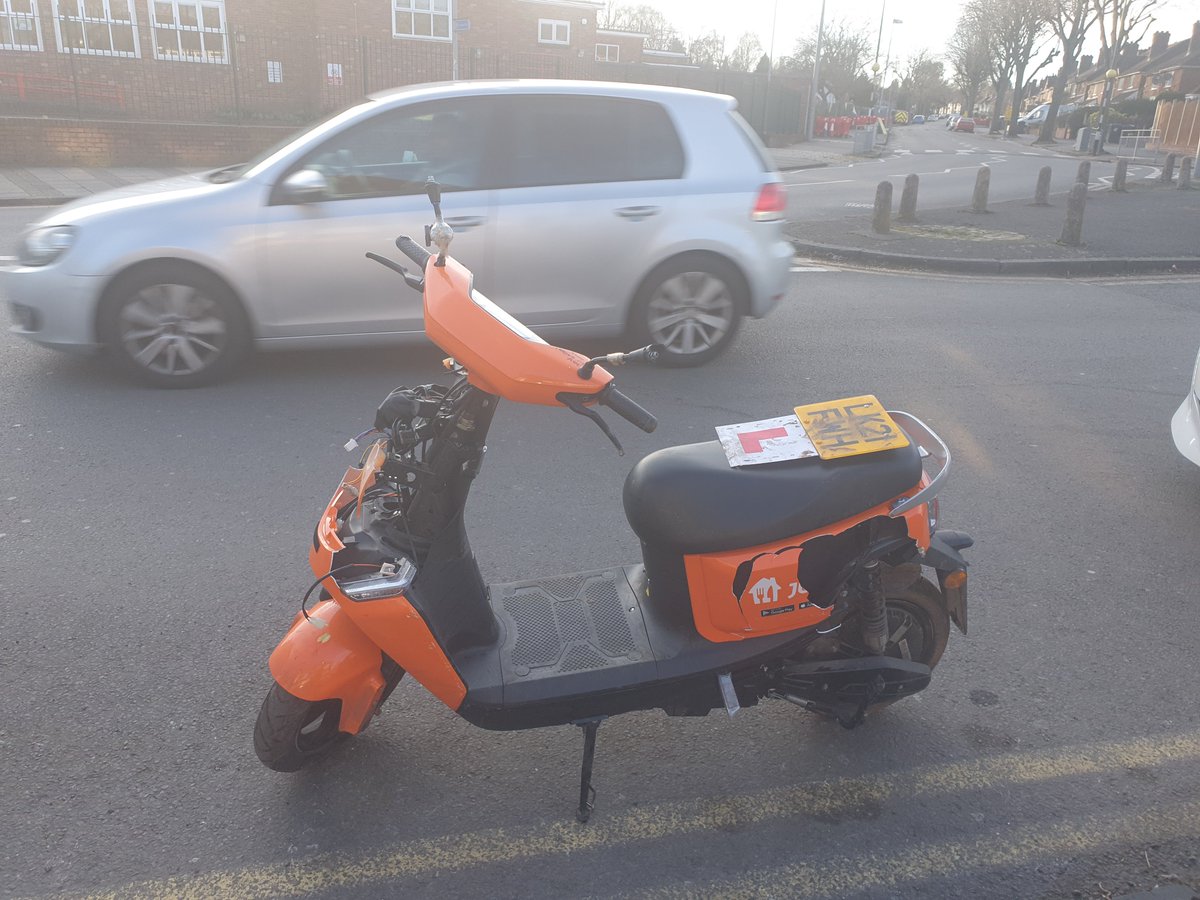 Officers were alerted to an electric scooter which had been abandoned in Turnberry Park, it has been recovered and will be returned to the rightful owner. #didsomebodysayjusteat