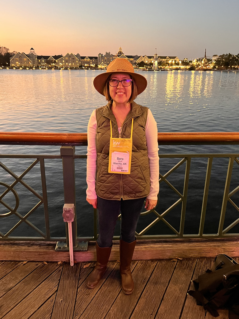 kw_northwest's tweet image. When we said BYOF (Bring Your Own Fedora) to our Indiana Jones Regional event, we really didn't think folks would take it seriously. We bow down to Sara Wolf of @KWAlaskaGroup 👑 #sheunderstoodtheassignment #KWFR22 #KWnorthwest