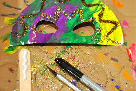 Mardi Gras Mask Craft Kits!

Starting March 1st, families can pick up a kit to create their own #MardiGras mask (Main #Library or Robert Crown) and "laissez les bons temps rouler" (French for "let the good times roll").

Kits are only available while supplies last!