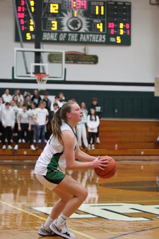 Congratulations to SMAC ‘25 <a href="/gracemadison06/">Grace Madison</a> who scored a career-high of 22 points for <a href="/HornetsGirlsBB/">Highland Girls Basketball</a> in their district final game! GREAT WORK GRACE!!! 🏀💪👏👏 #SMACFamily #SMACNation