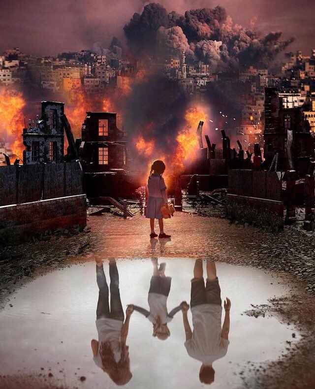 mojdeeesh's tweet photo. #StopWarInUkraine #StopWars #Ukrania #family 
There is no place for missiles in today's world😔🥺 https://t.co/PfXTZcIpOr