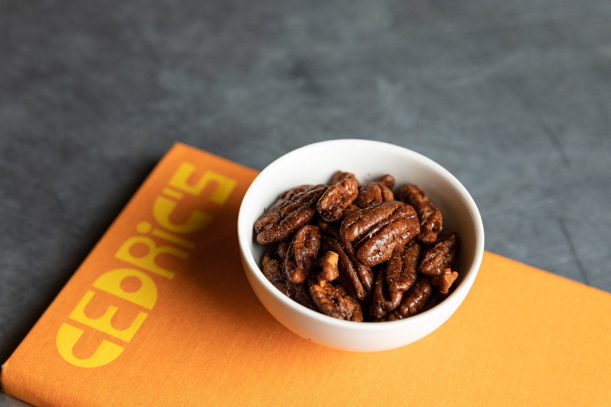 New bar snack alert: Maple Cayenne Pecans 💯