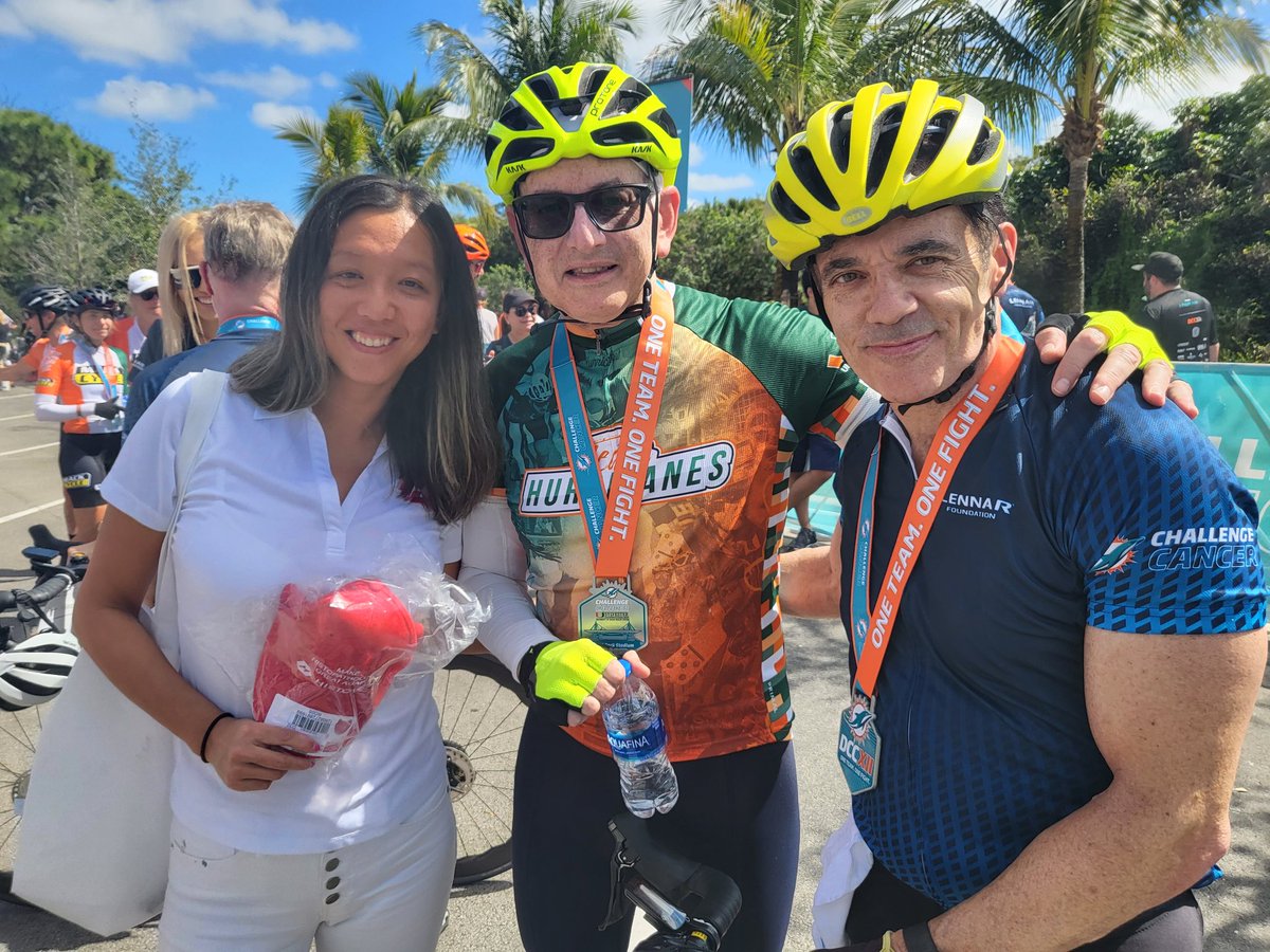 HistoWiz's tweet photo. This world-renowned hematologist is not only the pioneer of a growing cancer research ecosystem in #Miami but also a machine to ride 100 miles! Thank you for all your contributions and congrats!! #Ridedcc @DrSDNimer #CancerResearch #cure @SylvesterCancer https://t.co/IaNXeqacOm