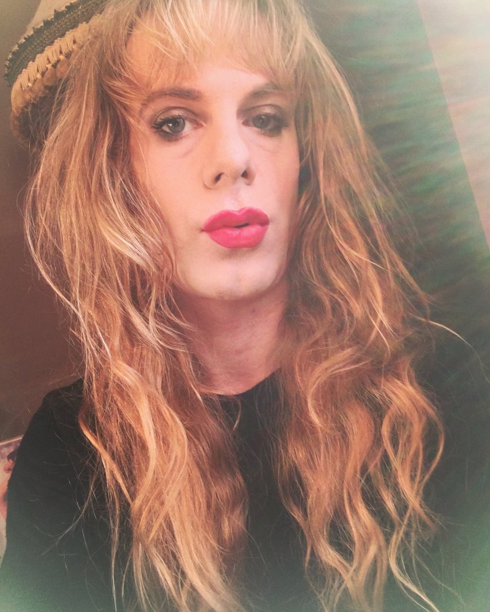 crysidemilo's tweet photo. hallo twirtter https://t.co/IBARMzSAfX
