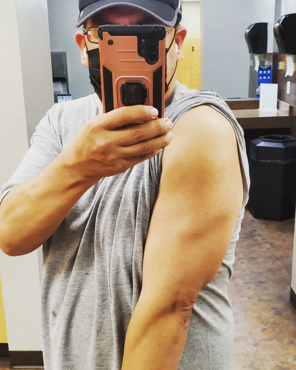 TyBecool1138's tweet image. #GymTime 💪🏋‍♀️ @EOSFit #DonIssue2 #Adidas #C4