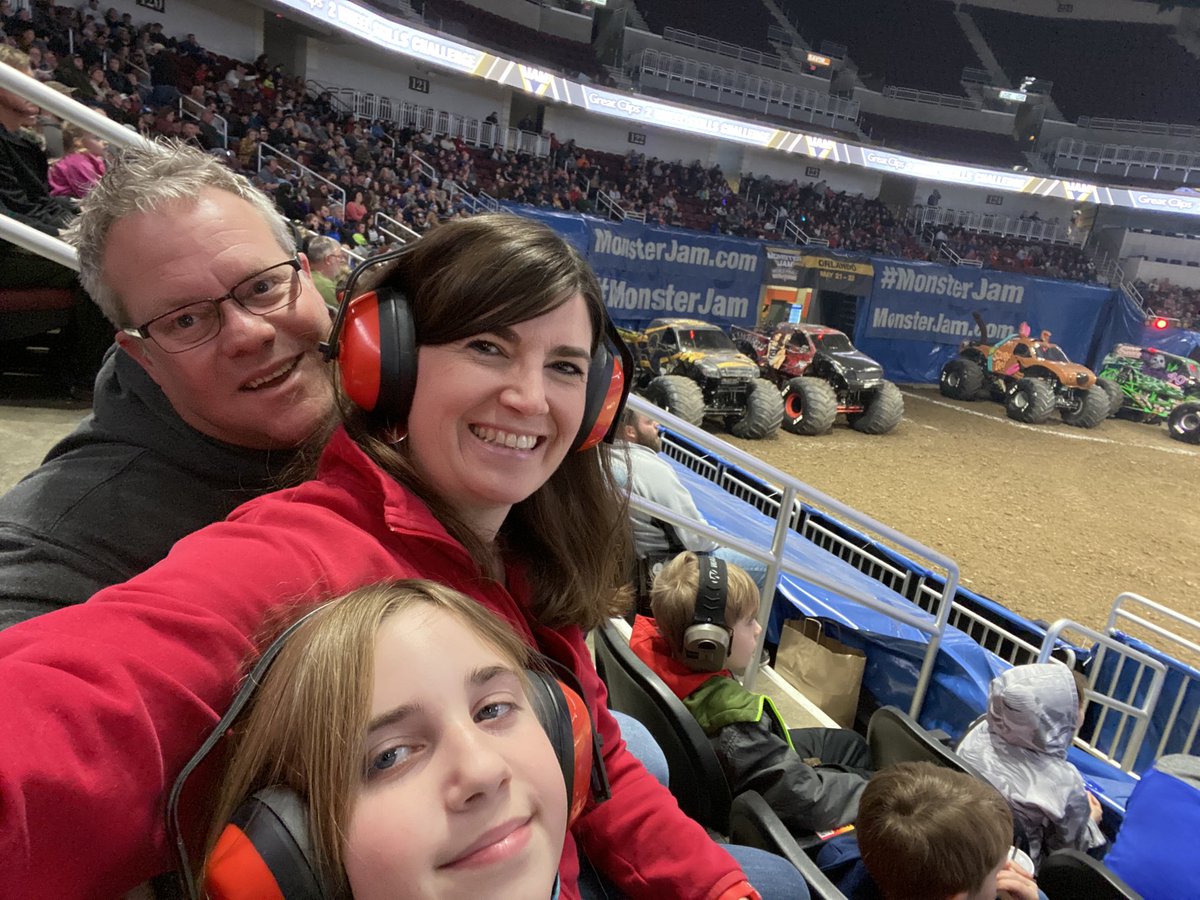 I love it when <a href="/MonsterJam/">Monster Jam</a> comes to <a href="/INTRUSTarena/">INTRUST Bank Arena</a> &amp; I can watch my favorite drivers, ⁦@Myranda1Myranda⁩  &amp; ⁦<a href="/horsepower_girl/">Kaylyn Migues</a>⁩! #monsterjam Hey there, <a href="/RL07188621/">RL</a>!