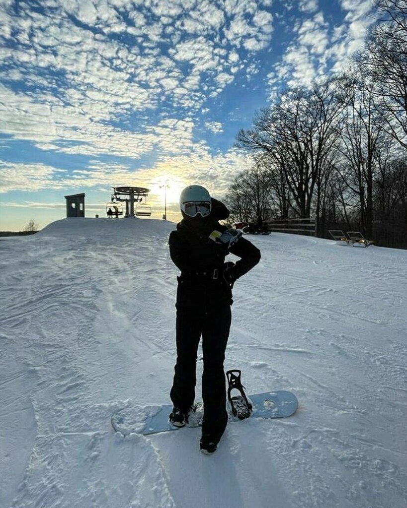 Becoming one with the snow。#ROGUESTORIES instagr.am/p/Cac_RfVukaY/