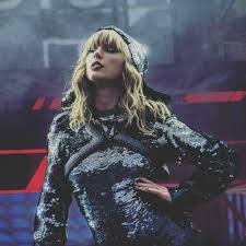 karmaqueenss's tweet photo. @taylorswiftwb https://t.co/w0VuDCNRmI