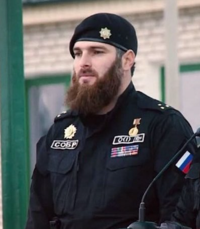 FrontCnot's tweet photo. #Plotek
Według doniesień agencji UNIAN, Magomed Tuszajew, jeden z najprzystojniejszych czeczeńskich dowódców już nigdy się nie ogoli. https://t.co/5BD63ce7kl