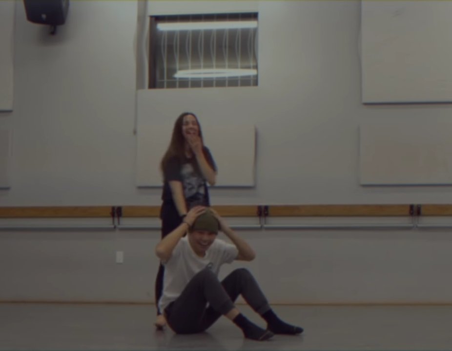 MariTheLight's tweet photo. Fear and acceptance is my favorite scene from TWO
It was really nice to see the process of it being created and the story behind it
And also just seeing s&amp;k having fun and dancing with each other warmed my heart :) https://t.co/qQlI8XT3Go
