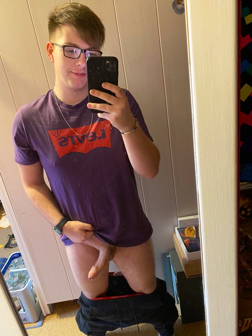 Do you want to play with me? ?

#RT if you want to fuck me ?

#nakedboy #nude #naked #twink #nakedtwink