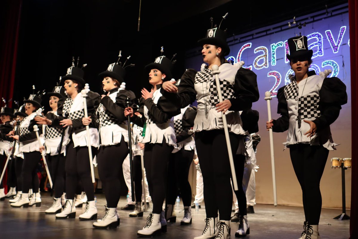 radio_ronda's tweet photo. Enhorabuena a @comparsacmplls por su actuación esta noche en la Gala del Carnaval de Ronda 2022 https://t.co/HHLkdVJlK5