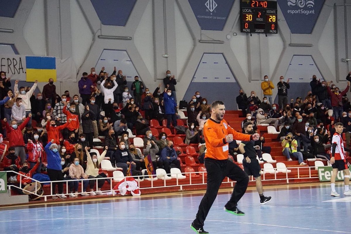 bmpuertosagunto's tweet photo. 🥇CAMPEONES del grupo B de #DHP🏆🏅‼️

❤️‍🔥El @grupofertiberia gana 31-30 al Barça B

🚀 Pasamos a la segunda fase por el ascenso a @ASOBAL con 1️⃣0️⃣ puntos.

ℹ️ https://t.co/o5n6Dghnym

#️⃣ #volveremos #vamospuerto @comunitatesport @FTA_CV https://t.co/Dk4GQ6GSji