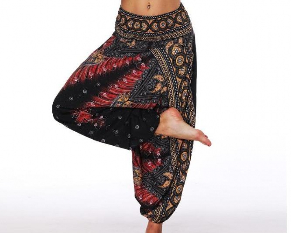 #efashionfirst #hotshopdeals Black Peacock Harem Yoga Pants https://t.co/oQEHhU9j4j https://t.co/3r7MTEjVeS