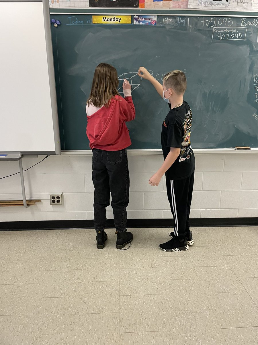 Working backwards to find the surface area or a rectangular prism. Such great dialogue here! <a href="/OhYahLee/">雅 Yah!</a> <a href="/TVDSBmath/">TVDSBmath</a>