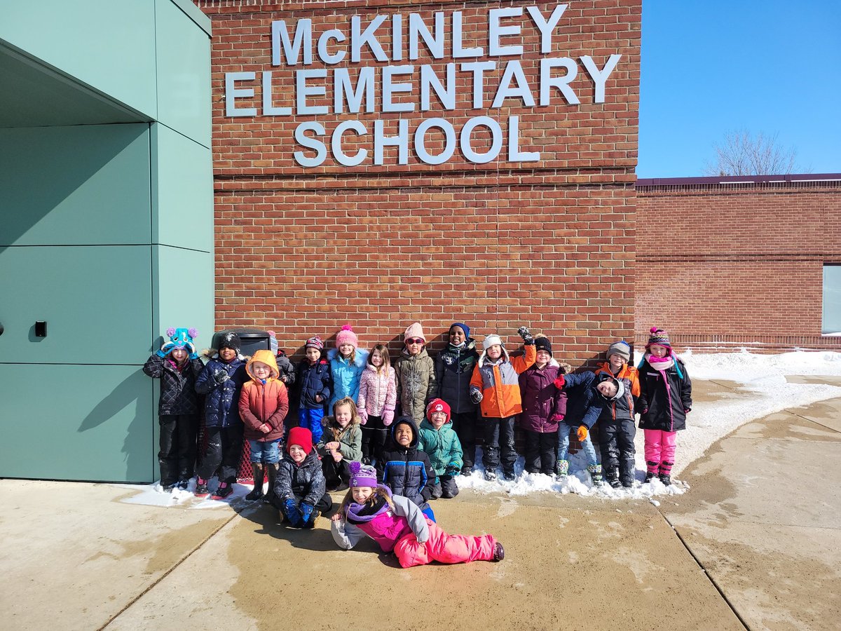 JenKoziolek's tweet photo. These sweet kiddos belong to me... They have brought me so much joy. In 22 years in education, I have never felt more validated that I am doing what I was meant to do. I encourage everyone to revisit your WHY. This group is mine!! #McKinleyStrong
#OwatonnaProud #WannaKeepThem https://t.co/iJQWlKEprK