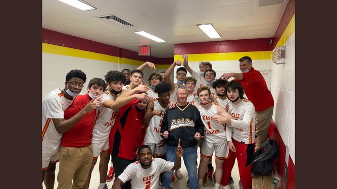 We will be at Buffalo State for the A-1 Semi-Finals this Thursday (3/3) at 7:45pm vs the Yale Cup Champion McKinley Macks. This guy ⁦will be there too. ⁦⁦<a href="/centercourt42/">🏀centercourt🏀</a>⁩