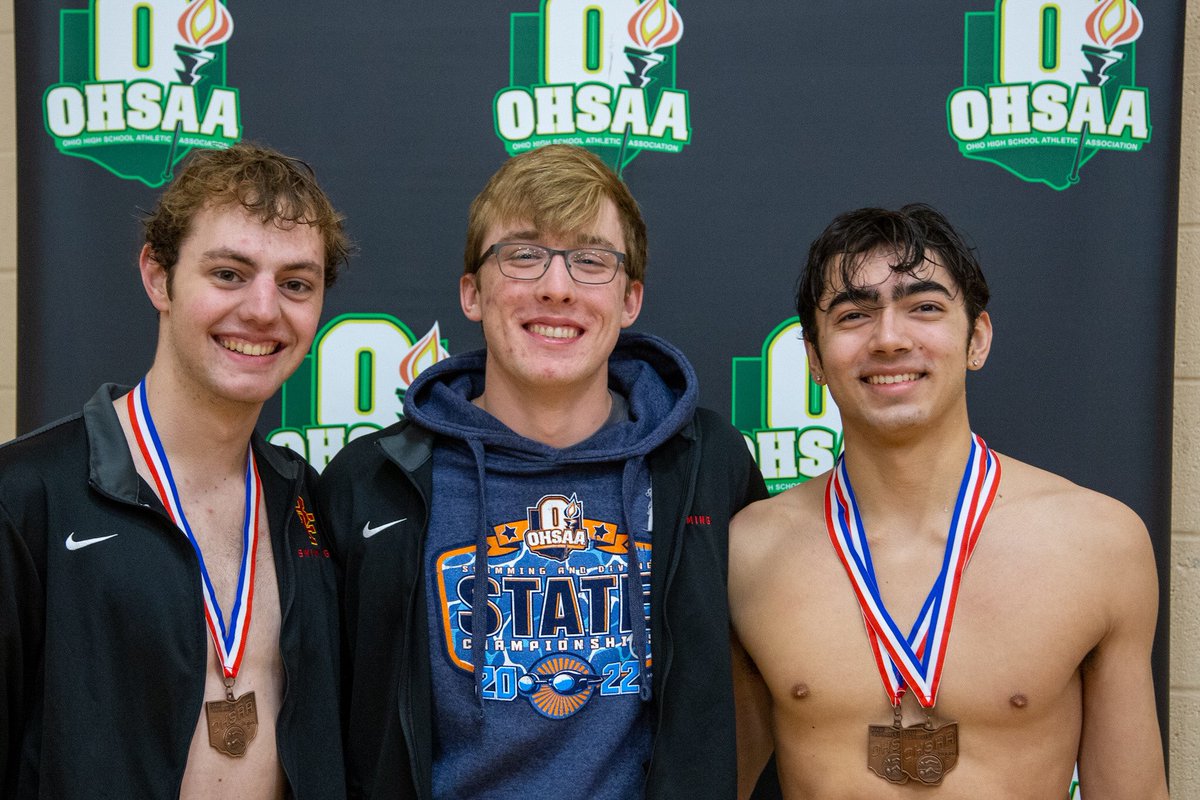 That is a wrap from the CT Branin Natatorium. Our 5 Aquafalcons brought it and walk away with hardware and a 10th Men’s Team finish. Great season Falcons.