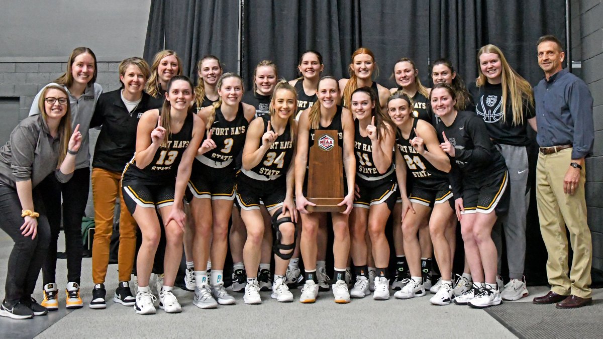 fhsuathletics's tweet image. Another conference regular season title and banner to hang in Gross Memorial Coliseum. Congrats @FHSUWBB on a job well done. MIAA Tournament up next! #DefendTheFort