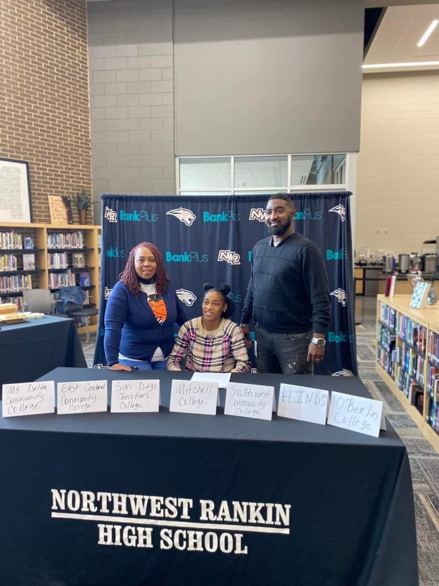 jalen_hoover's tweet photo. Cant explain how proud I am of my baby sister! Her work and dedication to the game she loves is unmeasurable. I’ve always been in her corner rooting her on from a far wishing and praying she reach her goals and achieve more than me! She is limitless! Love you sis! https://t.co/rkXirb1Q6o