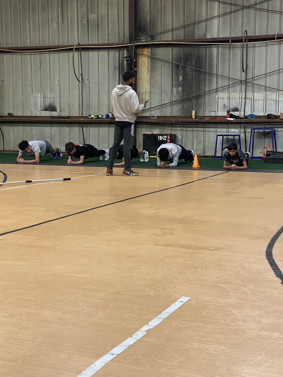 Christian_Esp02's tweet image. How I spend my Saturday nights. 👀💪🏽 #goalstomeet