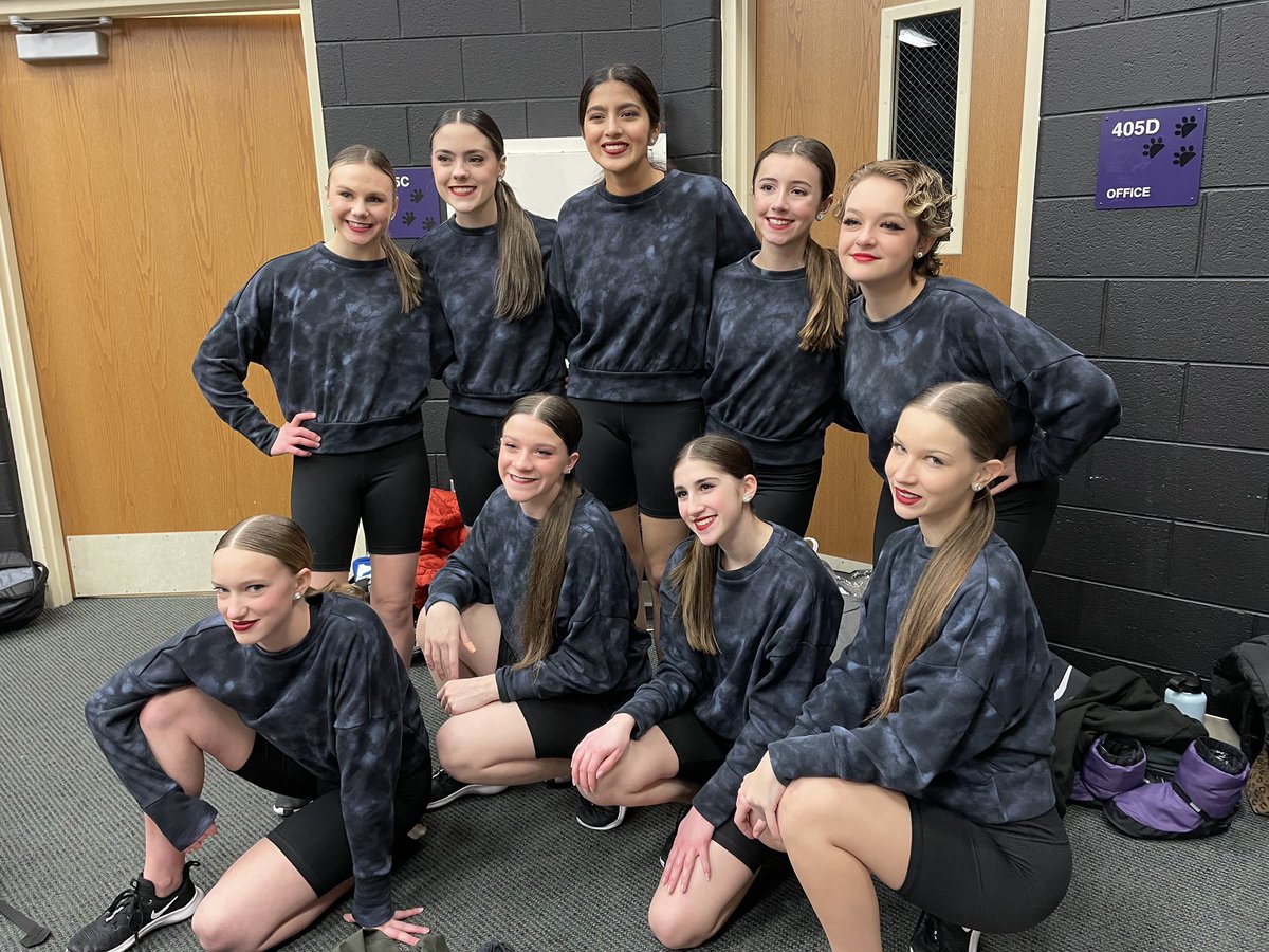 BillMtcastle's tweet photo. Outstanding start for the Olentangy Liberty High School Dance team as they compete today at the OASSA State Championship in both pom and hip hop routines. Great job girls and coaches! @olhsdanceteam @mr_starner @mr_kim_olhs @olentangysd @ohioprincipals #oassadanceandcheer https://t.co/4KrrkATmyZ
