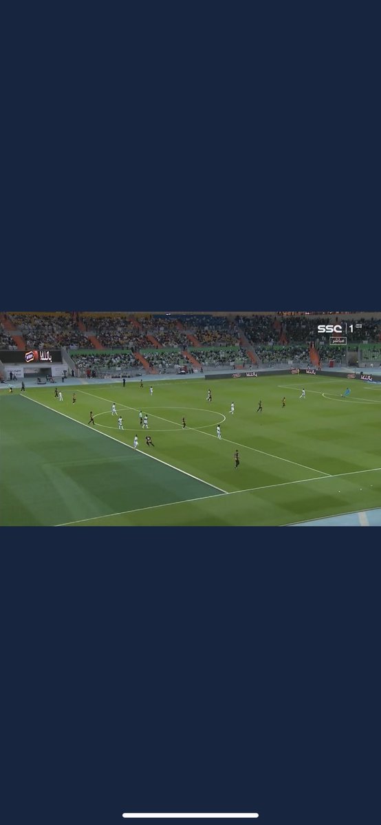 الاهلاويه الي يقولون تسلل 😅😂😅💔حتى في كوره القدم مايفهم  #يلا_يا_اهلي