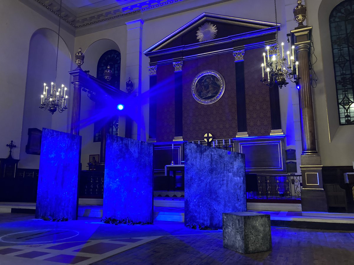 Moving and thought provoking play about life before, during and after the Khojaly massacre in Azerbaijan exactly 20 years ago today <a href="/DebunkTheatre/">Debunk Theatre</a> at the Actors’ Church. Even more poignant given current events in Ukraine.