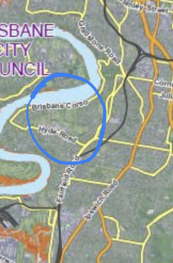 mavisracer's tweet photo. Hey idiots! Where is #Faifield on your bloody flood prediction? I mean the 7/11 is nearly underwater for dog sake! #bneflood #brisbaneflood #toolate #bullshit @QldGov @bne_lordmayor https://t.co/v1u6wHme3g