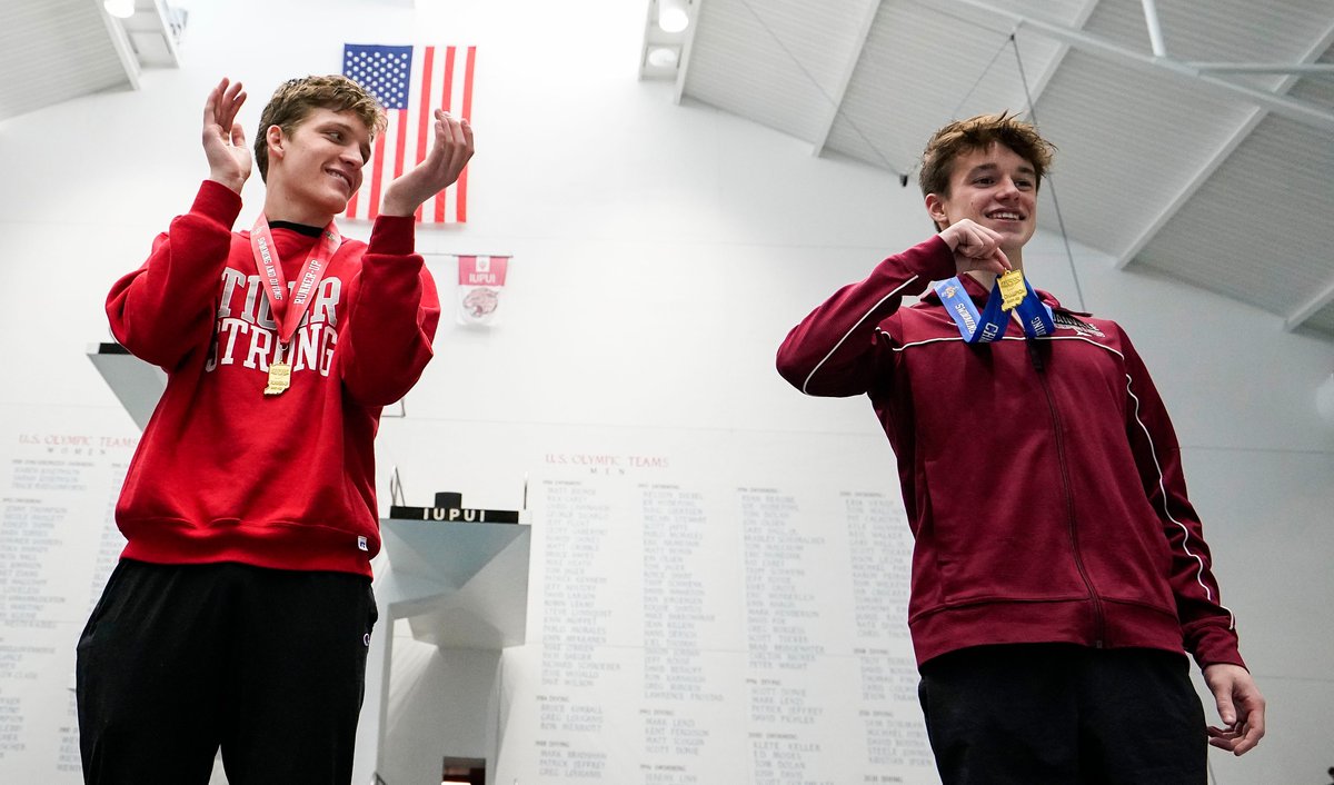 indyhsscores's tweet photo. Congrats to @dchswarriors diver @HigbieHolden, a #Purdue recruit, wins @IHSAA1 1-meter title.

Photos via @GraceHollars:

https://t.co/NjqrZIxvy6 https://t.co/udHLc9gb6z
