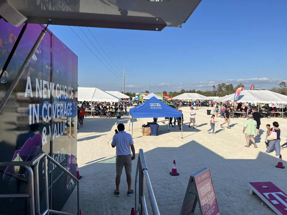 Come join us at the 7th annual crab and shrimp music festival in Hudson for some great food and deals you won’t find anywhere else! #MobileDistribution #Top100 🍤 🎵 🦀 @TMoTruckWestFL