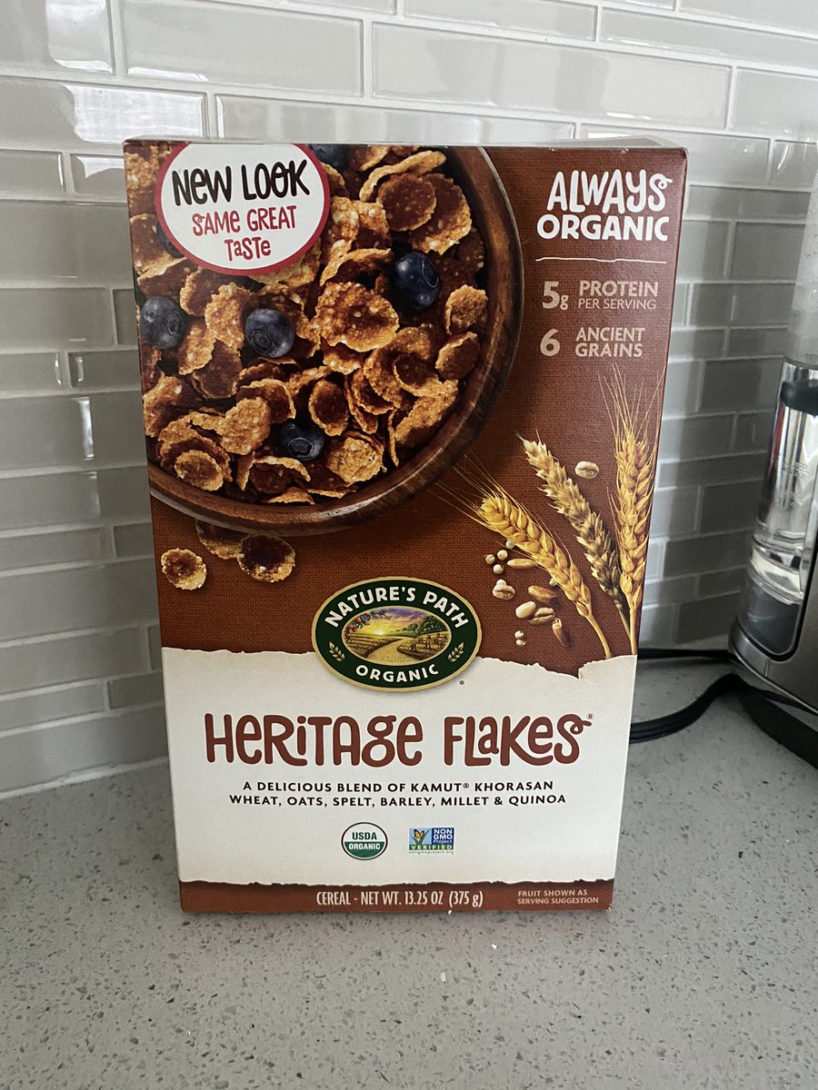 heritage flakes changed their packaging and we are auctioning off this opened pre-rebrand box. bidding starts at $30, dm to bid