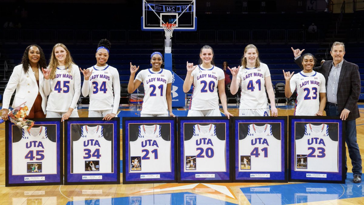 UTAMavsWBB's tweet photo. Seniors 💙🧡

#TwoFeetIn | #MavUp https://t.co/IR8a8f3gJf