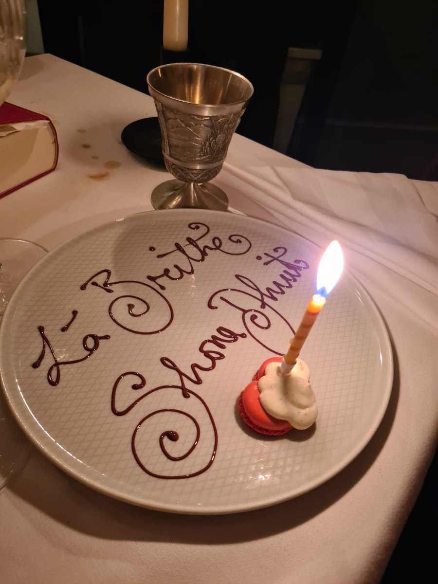 Thank you @Anahaugh for my beautiful pre-birthday treat 😘 I have never tasted food so glorious (and I'm not just saying that because I nearly wasn't here to taste it 😆)! @myrtlerest