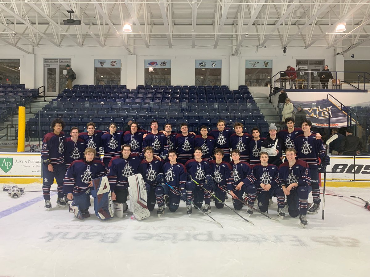Belmont Hill Hockey (@bhhockey_) on Twitter photo Congrats to these boys for winning the ISL Keller Division and finishing the regular season at 18-2-3
<a href="/ISLSPORTS/">The ISL</a> <a href="/NZPrepHockey/">NZPrepHockey</a> <a href="/USHRhockey/">USHR</a> <a href="/NEHockeyJournal/">New England Hockey Journal</a> <a href="/PrephockeyR/">PHR New England</a> Congrats to these boys for winning the ISL Keller Division and finishing the regular season at 18-2-3
<a href="/ISLSPORTS/">The ISL</a> <a href="/NZPrepHockey/">NZPrepHockey</a> <a href="/USHRhockey/">USHR</a> <a href="/NEHockeyJournal/">New England Hockey Journal</a> <a href="/PrephockeyR/">PHR New England</a>