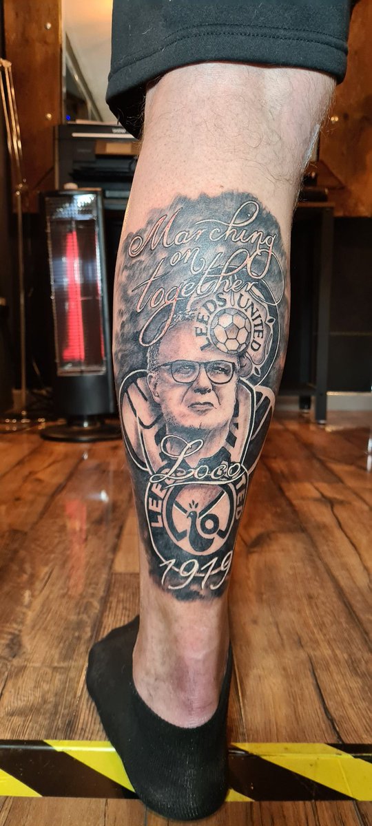 andyhaley1's tweet image. Viva el loco I will always love @bielsa for what he has done for not only leeds united  but for the fans the city and most of all the players he turned from ordinary championship players into Premier league players. Always in my ❤ and also on my leg for life. @mot #lufc.
