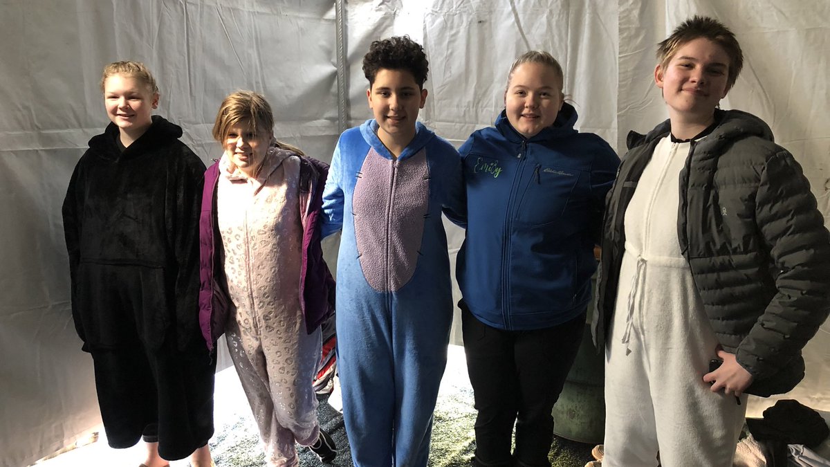 MNHSUnified's tweet photo. MNHS took the plunge today 🥶 Thank you to everyone who donated to our team! @MillardNorthHS @MNHSActivities https://t.co/mP0UxjCdn0