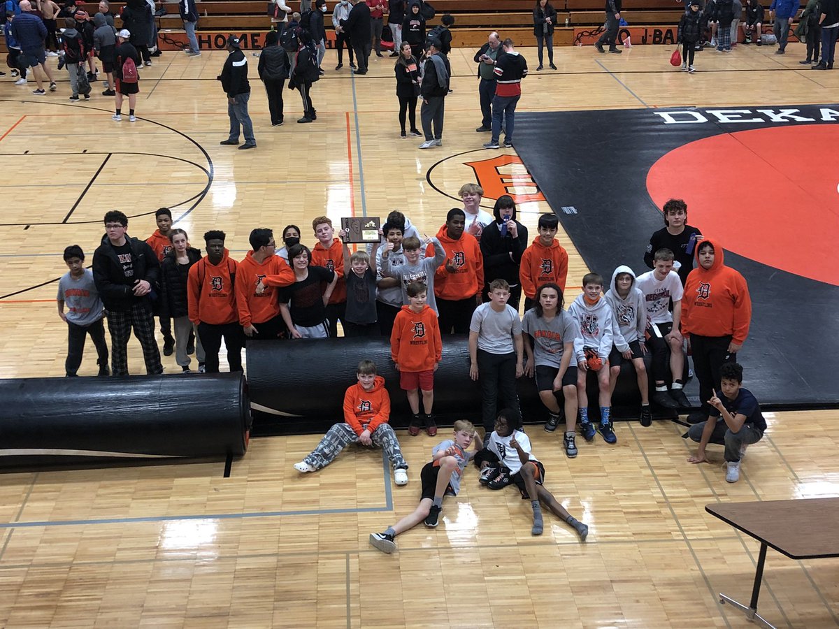 Regional Champs!!!!
16 sectional qualifiers and 7 Regional Champs!!!