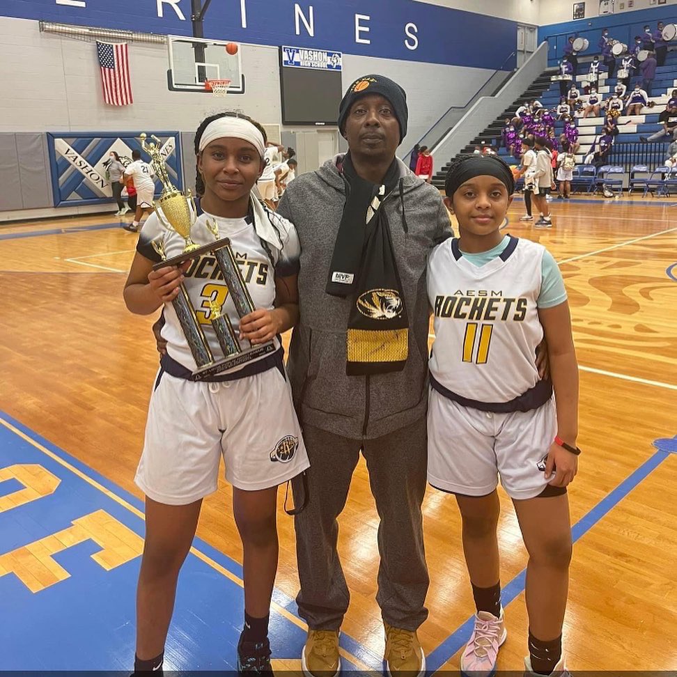 teampolkwinning's tweet photo. Shout Out to my little sisters for winning the PHL MIDDLE SCHOOL CHAMPIONSHIP today... They were HOOPING today!!!
#Diamond #Dimme #PHLChampions
#TeamPolk #Winning https://t.co/UiQuuvqoiU