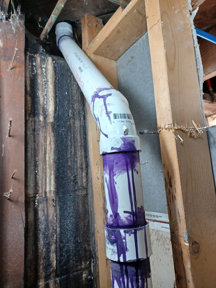 nalramli's tweet photo. Quick emergency project to replace broken iron pipe with a new PVC one.

#homeimprovement #plumbing https://t.co/WNrOamEcSq