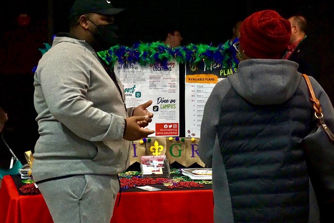LamarDining's tweet photo. Sharing information about ALL things Lamar Dining at Cardinal View was so much fun today! Buuut, Handing out Mardi Gras beads was the other best thing π #LamarDining #LamarUniversity #cardinalview https://t.co/vbbxxD4bfN